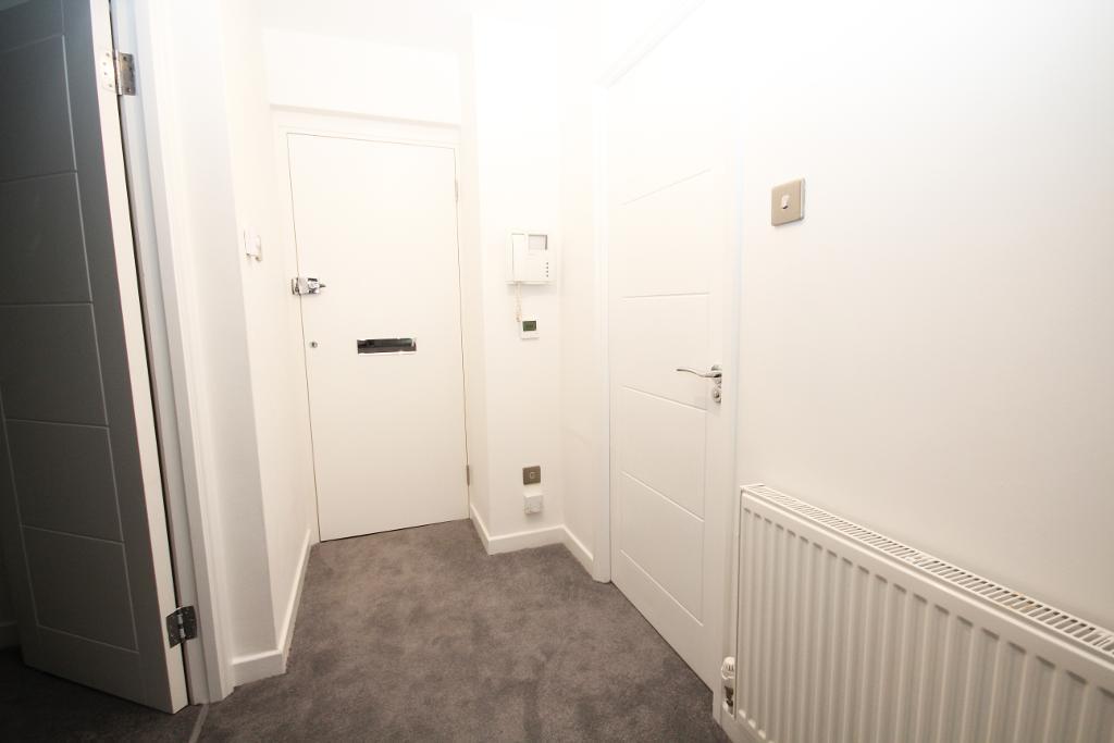 2 Bedroom Apartment For Sale in Leamington House, Stonegrove, Edgware