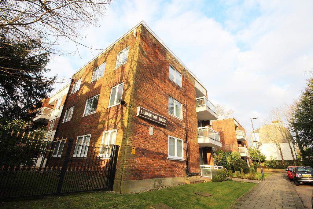 Leamington House, Stonegrove, Middlesex, Edgware, HA8 7TN