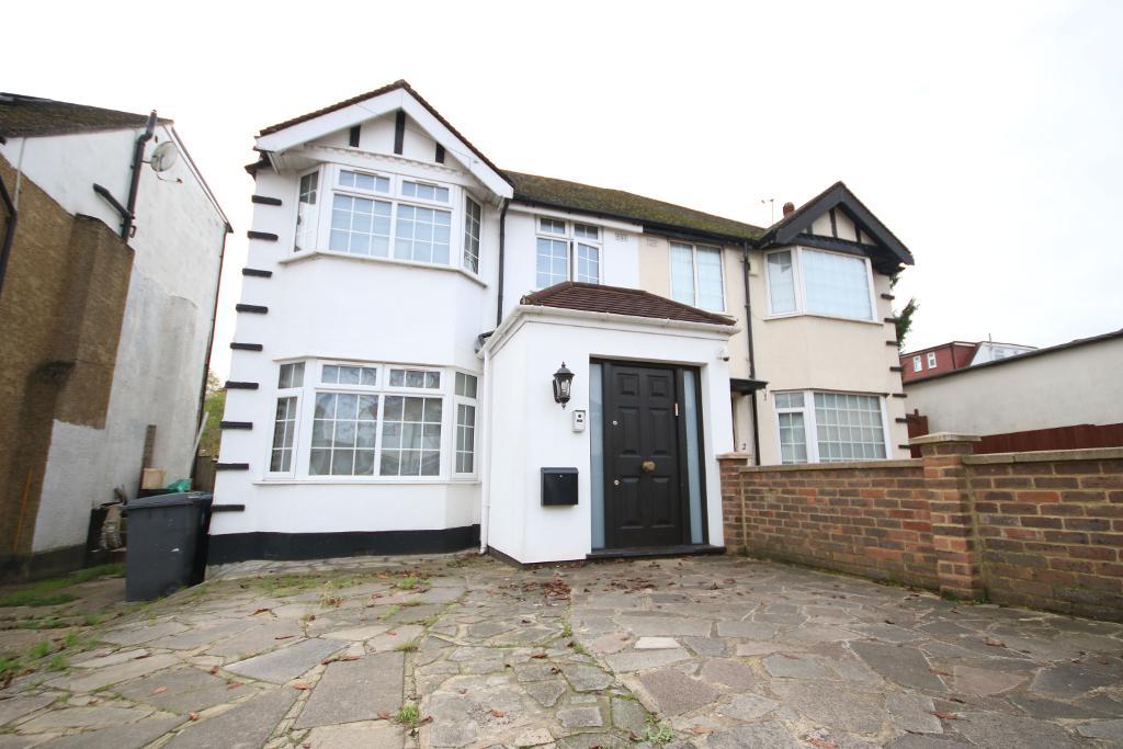 Warwick Avenue, Edgware, Middlesex, HA8 8UQ