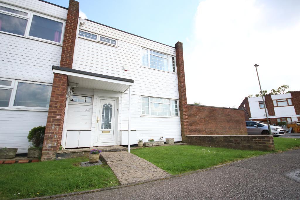 Maytree Close, Edgware, Middlesex, HA8 8XX