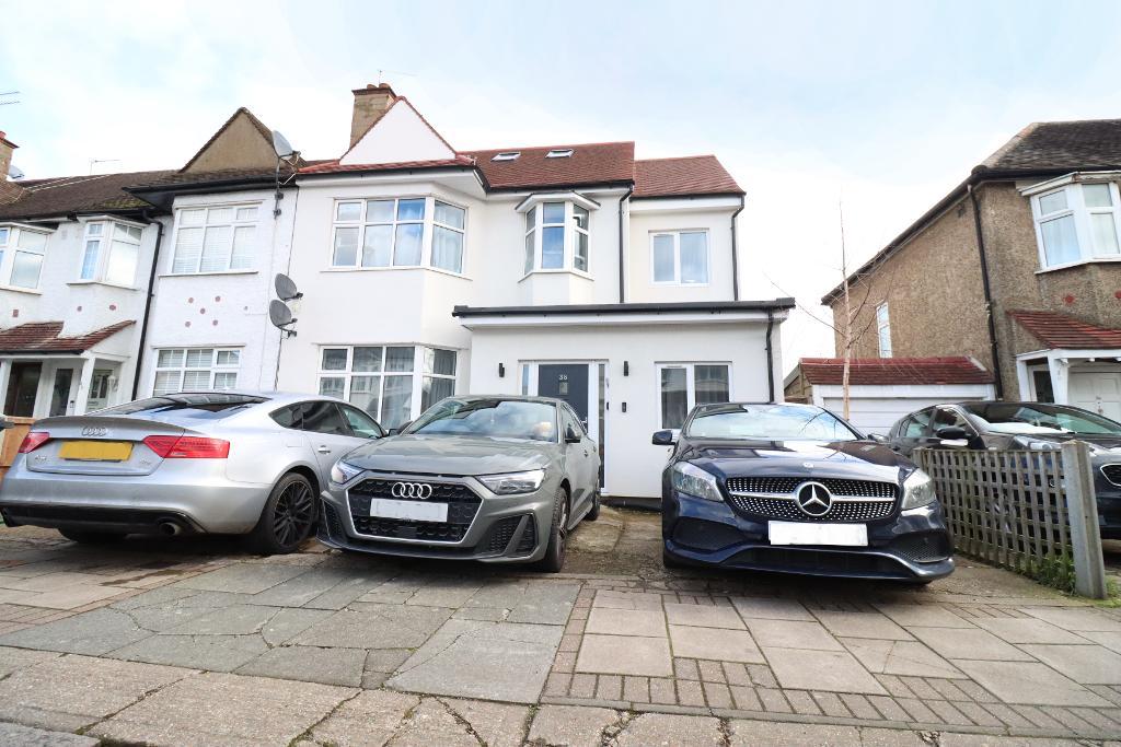 Hale Grove Gardens, Mill Hill, London, NW7 3LP