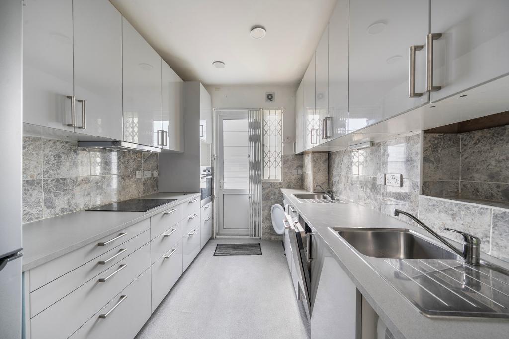 Edgwarebury Court, Edgwarebury Lane, Edgware, Middlesex, HA8 8LP