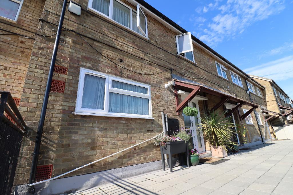 Leeming Road, Borhamwood, Hertfordshire, WD6 4EB