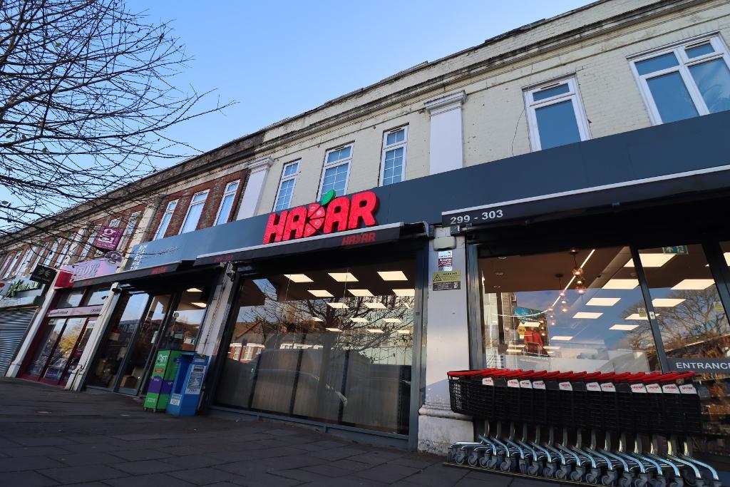 Hale Lane, Edgware, Middlesex, HA8 7AX