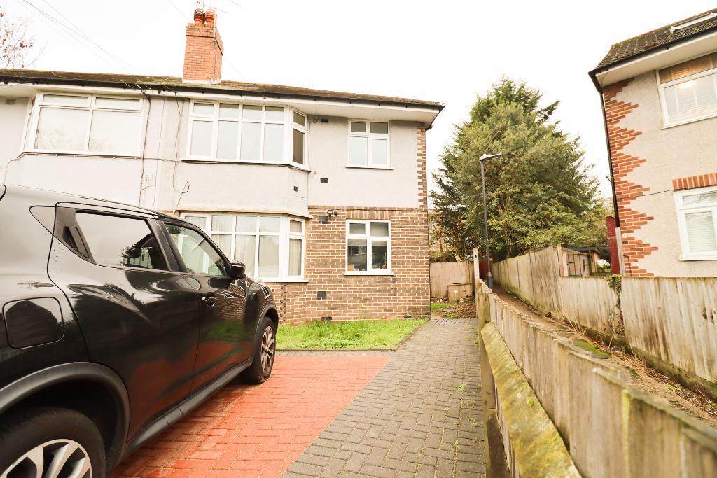 Methuen Close, Edgware, Middlesex, HA8 6HA