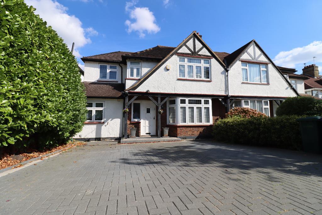 Hillside Gardens, Edgware, Middlesex, HA8 8HE